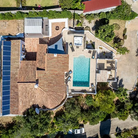 Coolhouses Algarve, Luz, 3 Bed Villa, 1 Bed Studio, Heated Pool & Jacuzzi, Sea Views, Casa Pequena * Luz