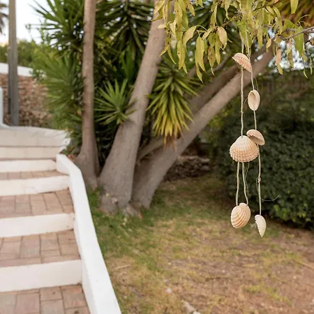Coolhouses Algarve, Luz, 3 Bed Villa, 1 Bed Studio, Heated Pool & Jacuzzi, Sea Views, Casa Pequena Luz