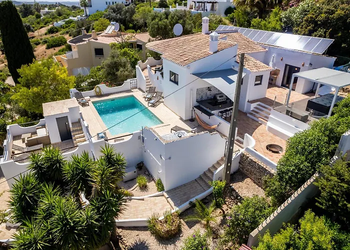 Coolhouses Algarve, Luz, 3 Bed Villa, 1 Bed Studio, Heated Pool & Jacuzzi, Sea Views, Casa Pequena Luz