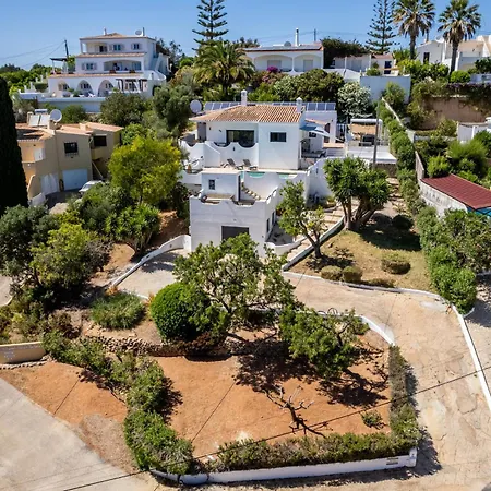 Coolhouses Algarve, Luz, 3 Bed Villa, 1 Bed Studio, Heated Pool & Jacuzzi, Sea Views, Casa Pequena Feriehus