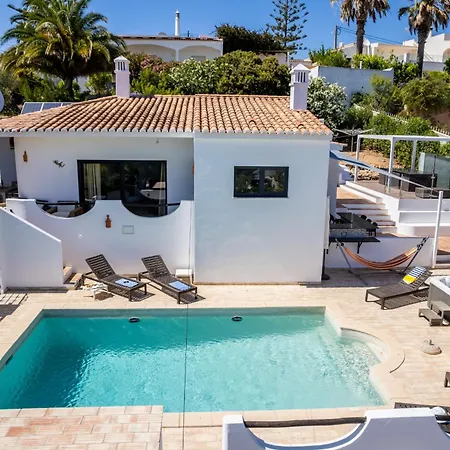 Coolhouses Algarve, Luz, 3 Bed Villa, 1 Bed Studio, Heated Pool & Jacuzzi, Sea Views, Casa Pequena *